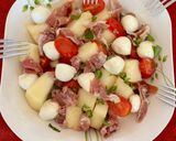 Φωτογραφία βήματος 2 της συνταγής 🥗 Σαλάτα πεπόνι ντοματίνια προσούτο!