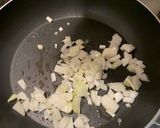 A picture of step 1 of Green Veg & Pesto Risotto.