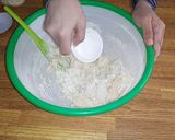 Foto langkah ke 5 dari resep Cara Membuat Adonan Roti yang Empuk & Mengembang.