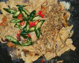 Foto langkah ke 4 dari resep Tumis Kembang Tahu Teri.