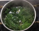 Foto del paso 1 de la receta: Merluza al horno con salsa de espinacas