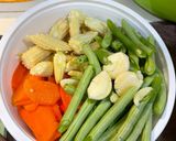 繽紛蔬食炒雞丁的食譜步驟1照片