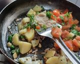 A picture of step 4 of Spinach potatoes bhaji (palak batata bhaji).