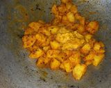 A picture of step 2 of Butter masala sesame potato.