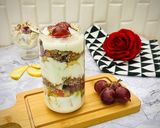 A picture of step 5 of Fruit parfait.