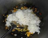 Foto langkah ke 7 dari resep Nasi Goreng Telur Spesial.