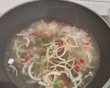Foto langkah ke 3 dari resep Sup Oyong Jamur Tiram.