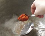 Foto langkah ke 2 dari resep Tumis Cumi Asin Simple.