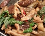 A picture of step 7 of Stir Fry Eggplants with Chicken and Fresh Basil 🍆🌿.