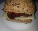 Foto del paso 3 de la receta: Bocadillo de salchicha y chorizo con mermelada #tapas