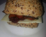 Foto del paso 3 de la receta: Bocadillo de salchicha y chorizo con mermelada #tapas