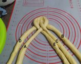 Foto langkah ke 8 dari resep Tutorial Roti Kepang Lima (5-Strand Braid).