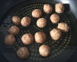 Foto langkah ke 3 dari resep Bola bola Keju Keto.