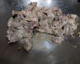 Foto langkah ke 4 dari resep 26. Sup Ayam Bawang Putih - Lobak.
