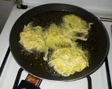Foto langkah ke 5 dari resep Bakwan mie instant.