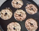 Foto langkah ke 5 dari resep Bolu Marmer Mini.