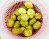 Hình bước làm 1 của món Khoai tây kho chay ngày rằm tháng giêng