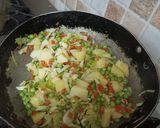 A picture of step 1 of Vegetable Pulao.