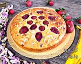 عکس مرحله 1 از دستور کیک موز و توت فرنگی