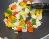 A picture of step 5 of Chicken with Cashew Nuts.