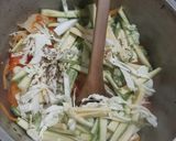 Foto del paso 3 de la receta: Tallarines de morrón con vegetales salteados
