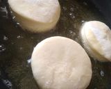 Foto langkah ke 4 dari resep Donat Maizena.