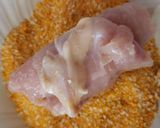 Foto langkah ke 3 dari resep Cheesy Chicken Roll.