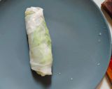 Foto langkah ke 4 dari resep Vietnamese Spring Rolls.