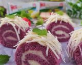 Foto langkah ke 5 dari resep Cheese Taro Roll Cake.