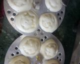 A picture of step 3 of Stuffed idlis.
