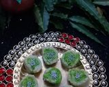 नारियल स्विस रोल बर्फी (Nariyal swiss roll barfi recipe in Hindi) रेसिपी चरण 3 फोटो