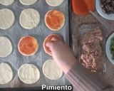 Foto del paso 4 de la receta: Mini pizza de atún con champiñones/ comida de Marruecos
