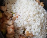 Foto del paso 4 de la receta: Arroz con pollo y verduras salteadas