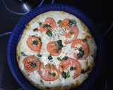 Foto del paso 6 de la receta: Pizza caprese con masa de calabacín