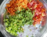 A picture of step 3 of Zatpat Uttapam.