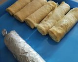 Foto langkah ke 3 dari resep Egg chicken Roll.