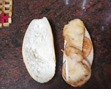 Foto del paso 1 de la receta: Bocadillo de pechuga empanada, tomate y queso