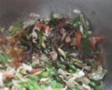 A picture of step 4 of Veg hakka noodles.