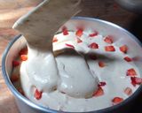 รูปขั้นตอนการทำที่ 5 ของ สูตรเค้กสตรอว์เบอร์รี่เนื้อนุ่ม Strawberry Cake