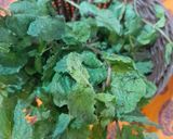 A picture of step 1 of Mint dry rub.
