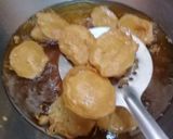 A picture of step 4 of Aloo ky pakoray.