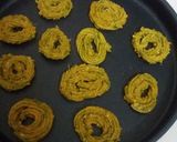A picture of step 4 of Non fried besan patra chakli.