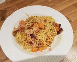 A picture of step 1 of Spaghetti with eggs.