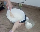 Foto del paso 3 de la receta: Brazo gitano de claras relleno de crema de pistacho y bañado en chocolate
