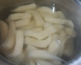 A picture of step 1 of Glaze honey chilli potatoes.