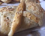 Foto del paso 9 de la receta: Rollo de chile poblano hojaldrado