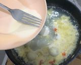 Foto langkah ke 3 dari resep Double Egg Soup.