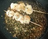 Foto del paso 3 de la receta Aperitivo piruletas de gambas en salsa verana
