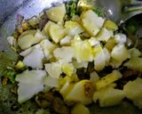 A picture of step 3 of Stuffed potato bread roll.