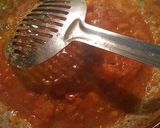 A picture of step 2 of Pasta shells in red sauce.